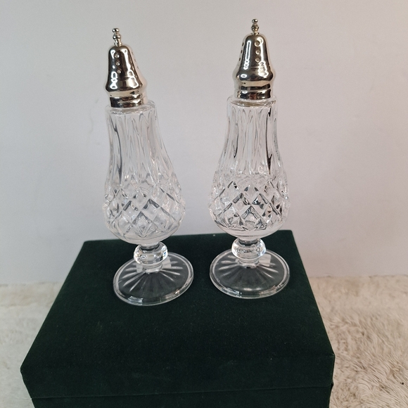 Godinger Salt and Pepper Shakers - Picture 2 of 6